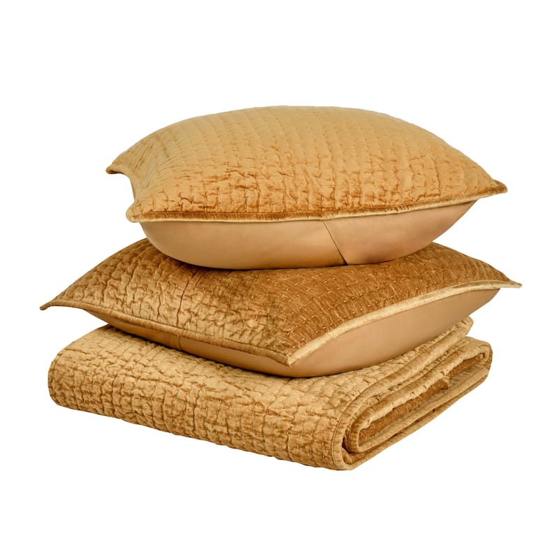 Villa by Classic Home Dimitry 3-Piece Velvet Quilt Set