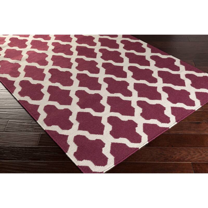 Hand-Woven Ashley Lattice Reverisble Flatweave Wool Area Rug - 5' x 8'