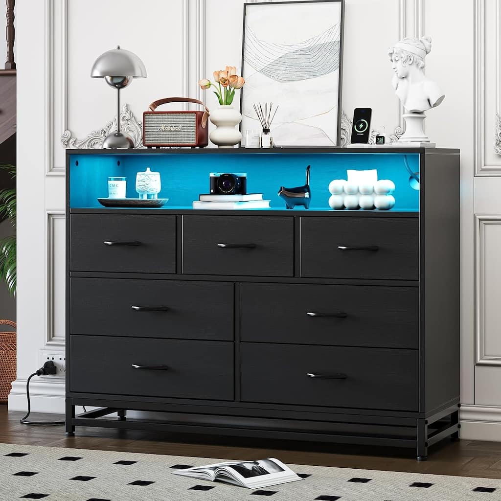 7 Drawers Dresser for Bedroom, Wooden Dresser, Modern Wide Chest of Drawers