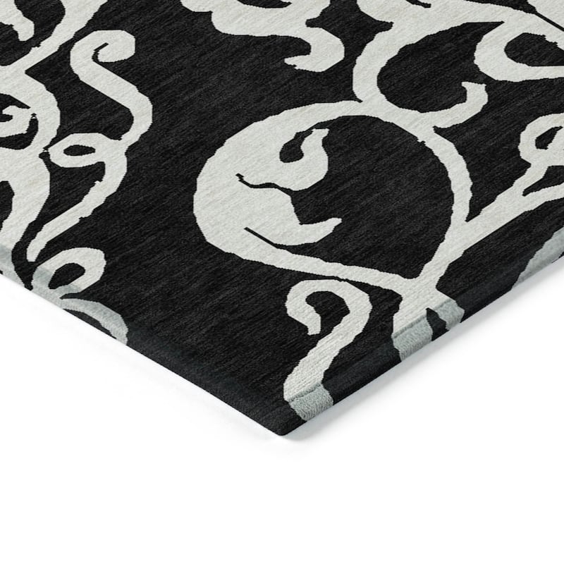 Machine Washable Indoor/ Outdoor Damask Glam Chantille Rug