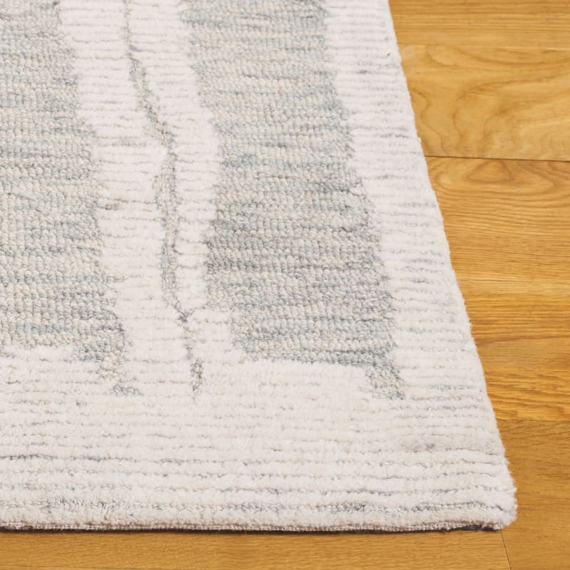 SAFAVIEH Handmade Harvest Stefanina Wool Rug