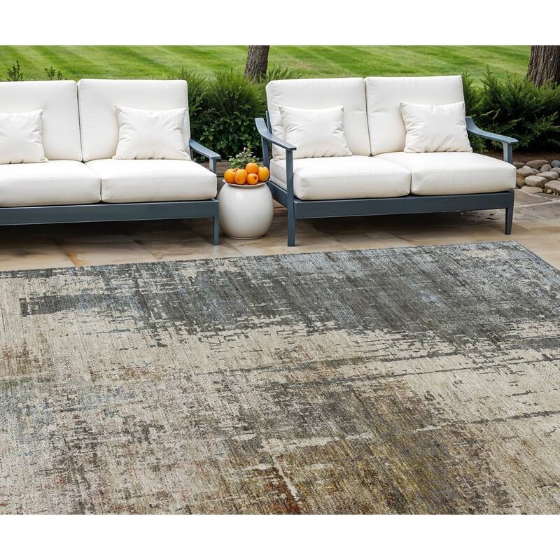 HomeRoots Abstract Transitional Rectangle Outdoor Rug - 10' X 14'