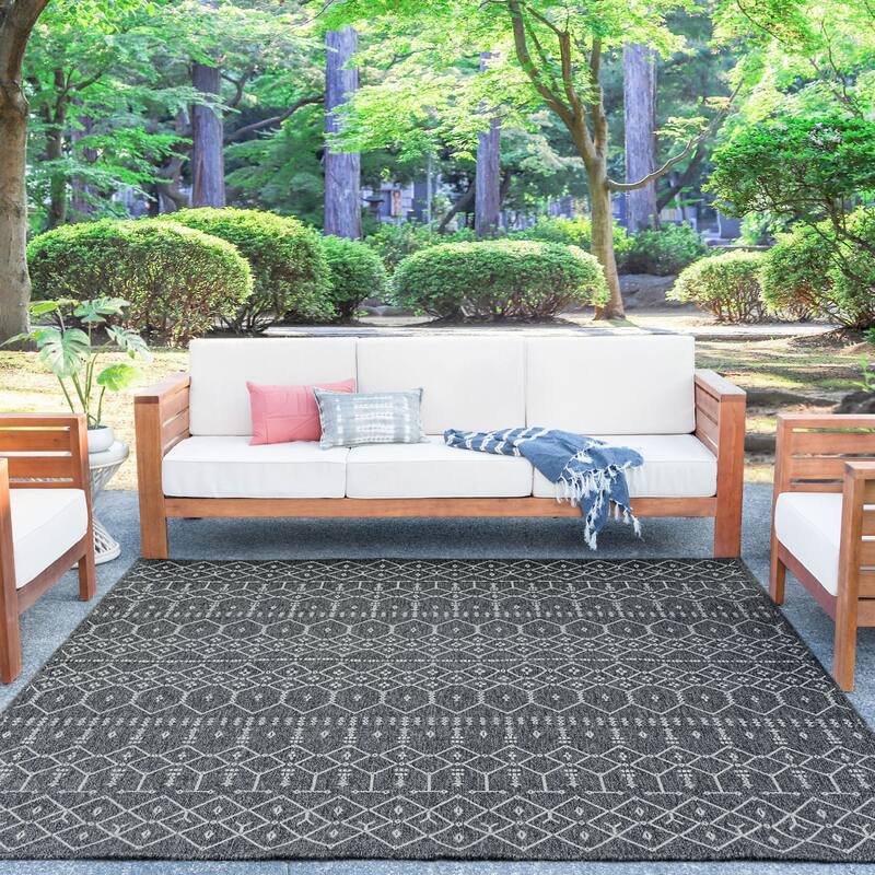 Seros Scandinavian Geometric Indoor/Outdoor Area Rug