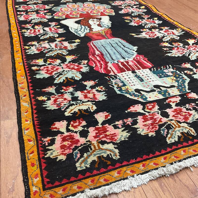 HERAT ORIENTAL Handmade Caucasian Karabagh Wool Rug - 4' x 6'