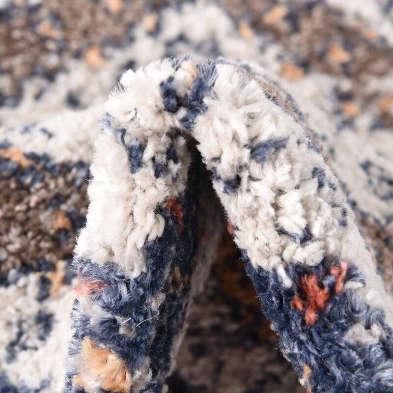 Contemporary Ariella Collection Area Rug