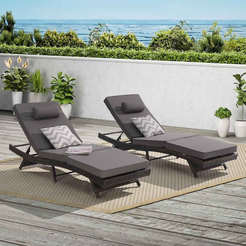 Wicker Lounge Chair Lawn Sunbathing Chairs Set of 2