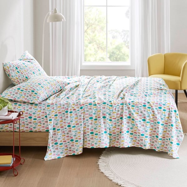 slide 2 of 18, Intelligent Design Cozy Soft Cotton Flannel Printed Sheet Set White Holiday Trees - Full