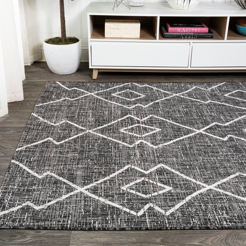 JONATHAN Y Derya Tribal Diamond Trellis Indoor/Outdoor Area Rug