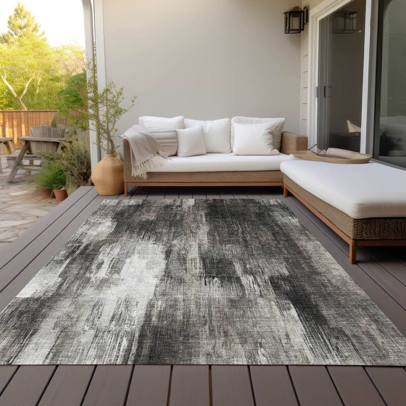 Machine Washable Indoor/ Outdoor Modern Ombre Chantille Rug