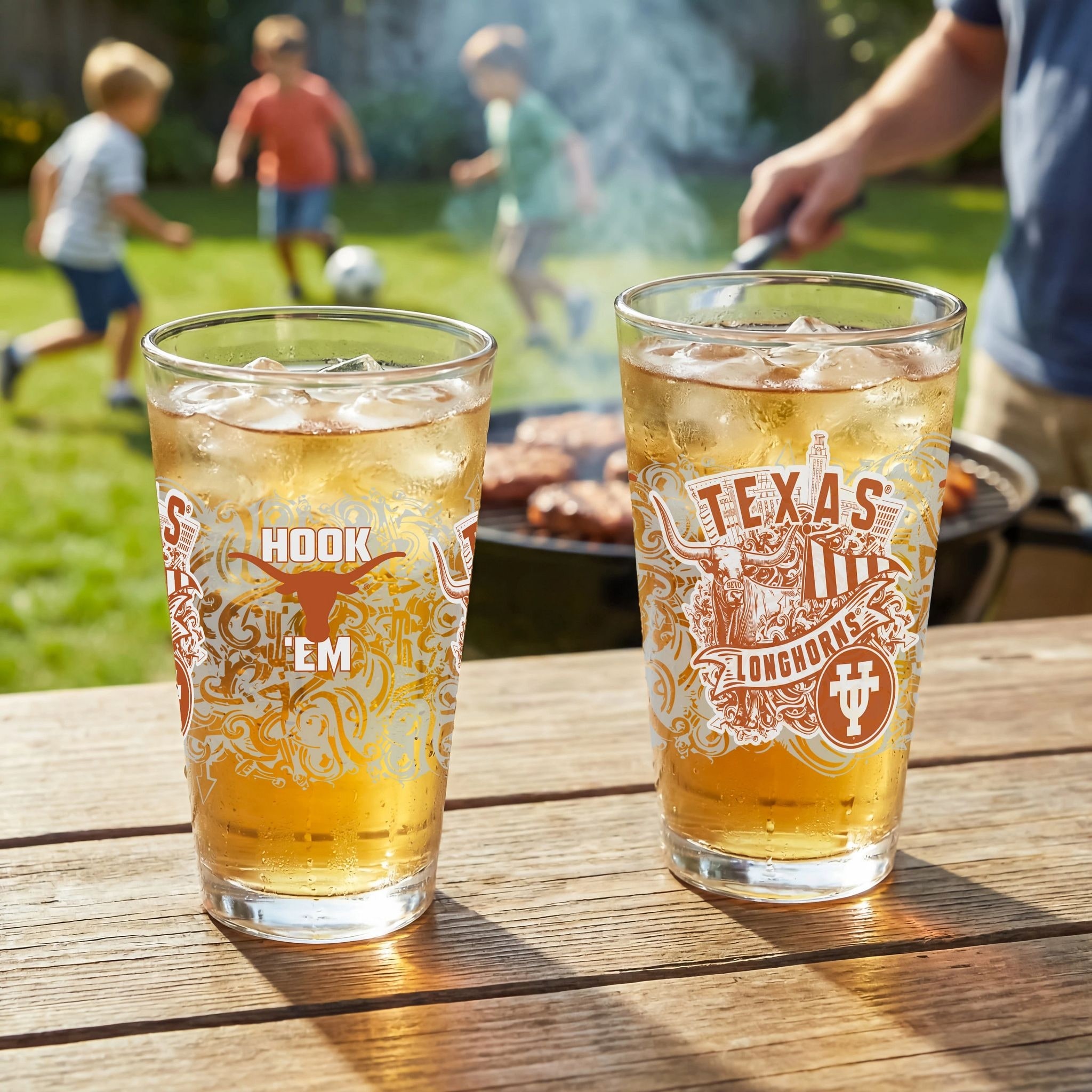 University of Texas 16 oz Pint Glasses, Set of 2 - 16 oz