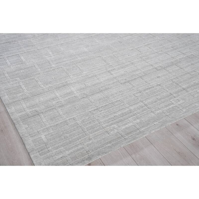 Exquisite Rugs Castelli Handmade Handloomed Bamboo Silk/New Zealand Wool Light Silver Area Rug.