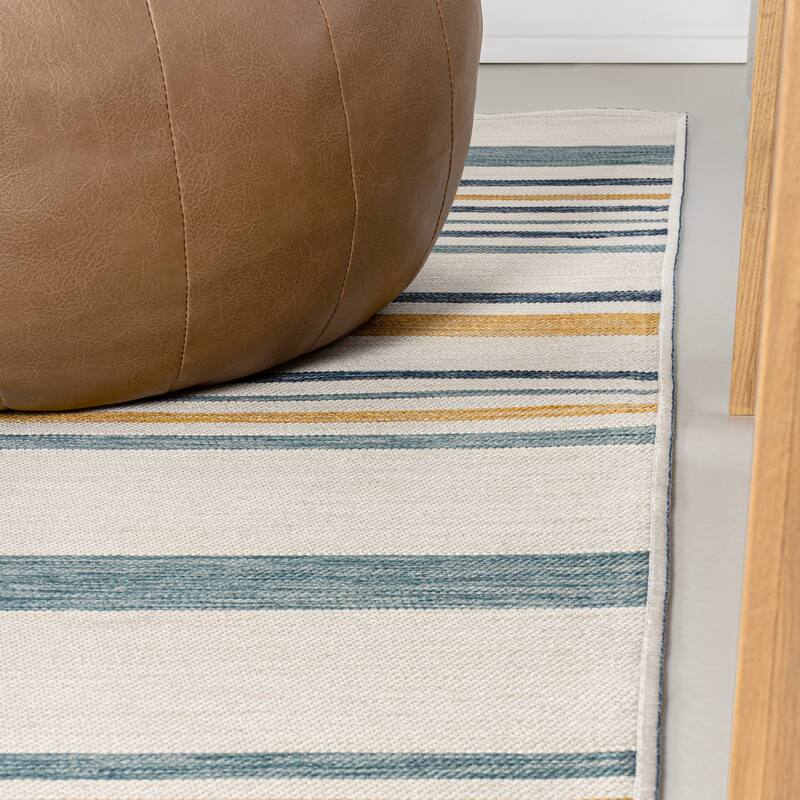 JONATHAN Y Reversible Zephyr Classic Coastal Ticking Stripe Machine-Washable Cream/Navy Indoor/Outdoor Rug