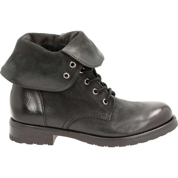 clarks minoa river boot