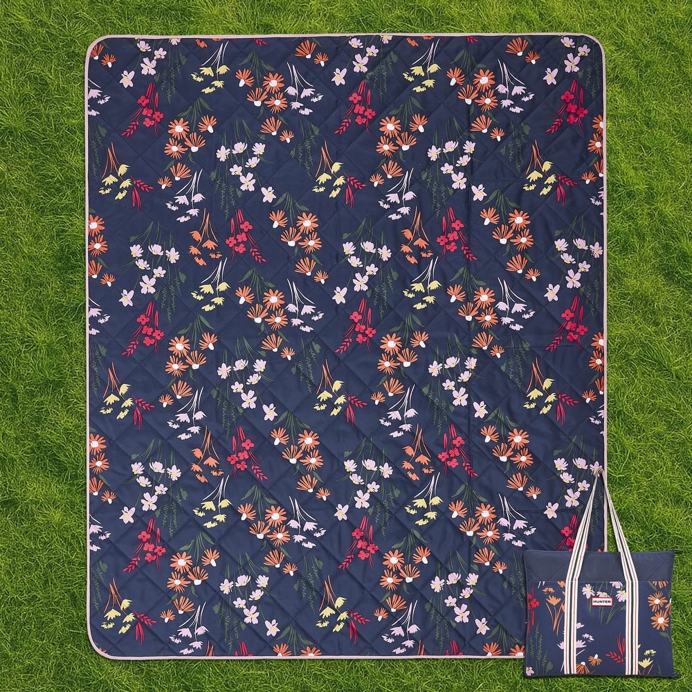 Hunter Outdoor Blanket Tote Bag