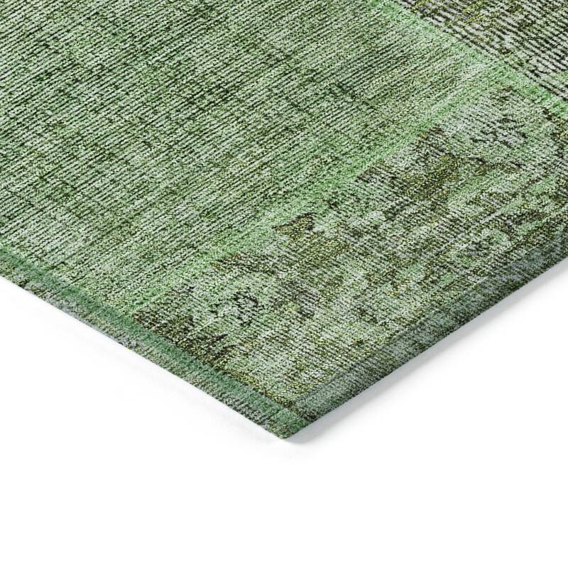 HomeRoots Patchwork Transitional Rectangle Outdoor Rug