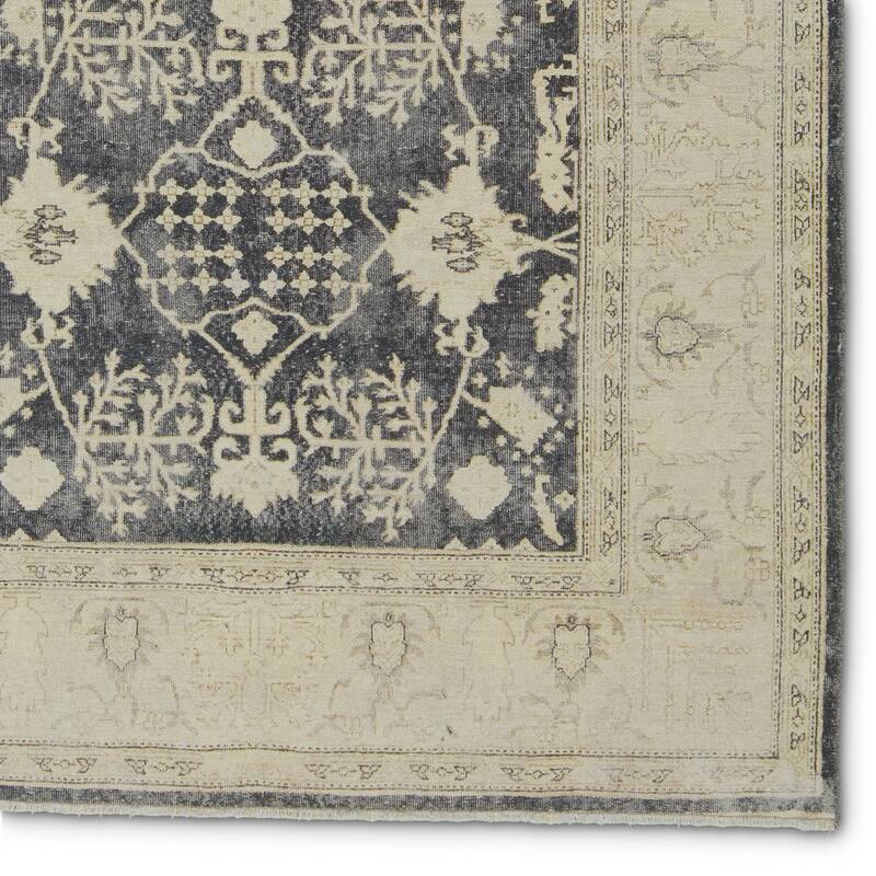 Leandra Medallion Navy/ Cream Area Rug