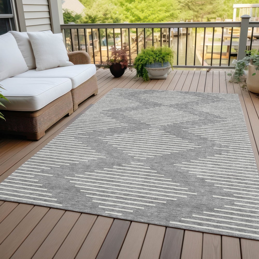 Machine Washable Indoor/ Outdoor Modern Stripe Chantille Rug