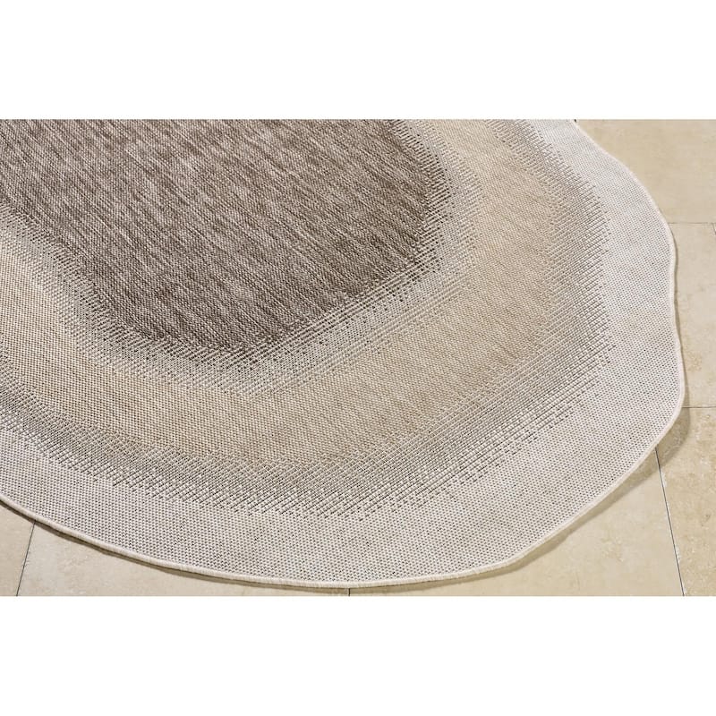 Livabliss Miami Beach Traditional Indoor/Outdoor Area Rug