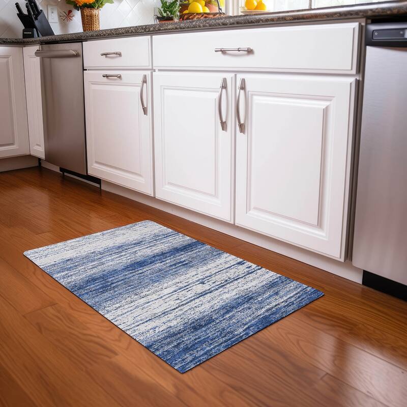 Premium Washable Super Soft Ombre Pixels Mayfield Rug - Navy - 1'8" x 2'6"