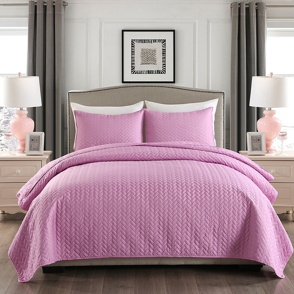 Ultrasonic Reversible 3-Piece Quilt Set with Pillow Shams. Opens flyout.