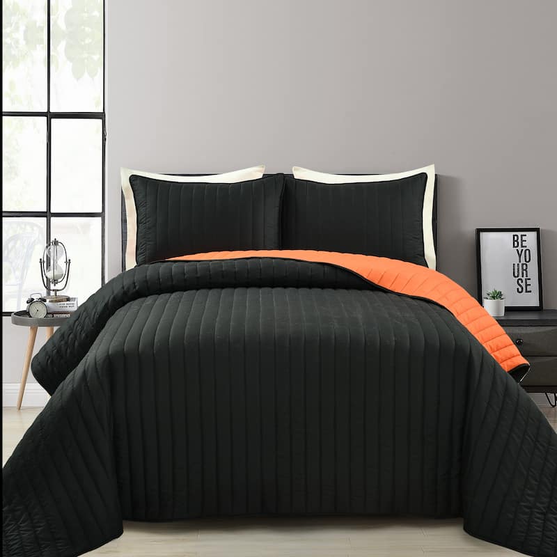 Lush Decor Soft Stripe All Season Quilt/Coverlet Set