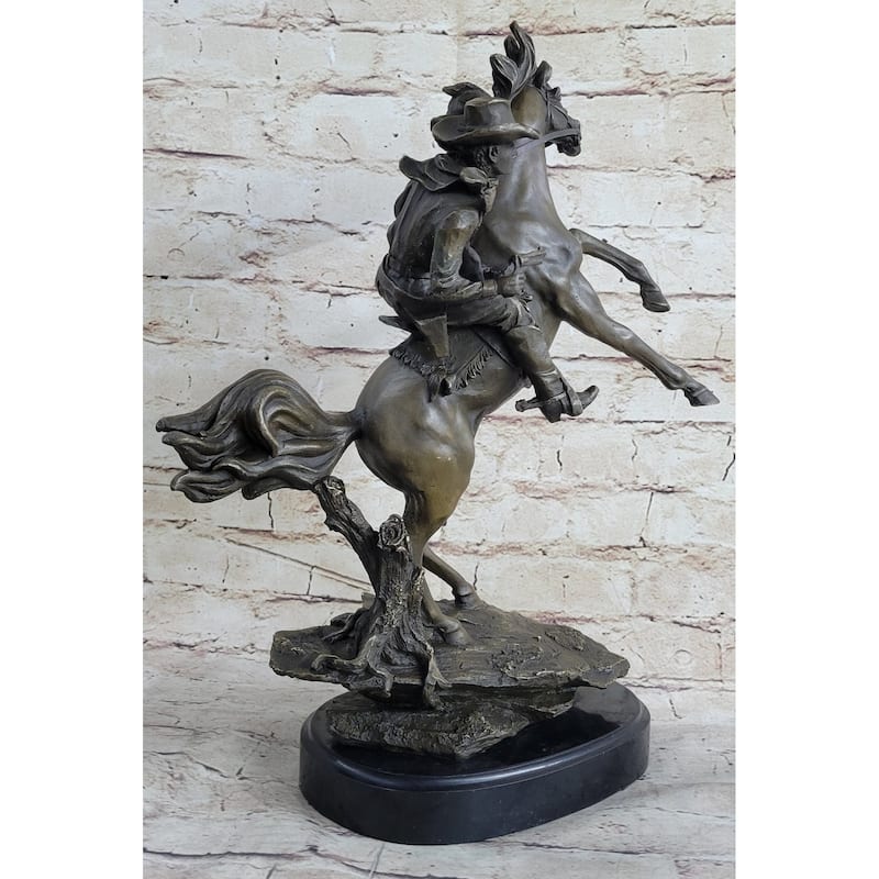 Country Western Wild West Cowboy Gunslinger On Imitative Horseback Bronze Sculpture Decor