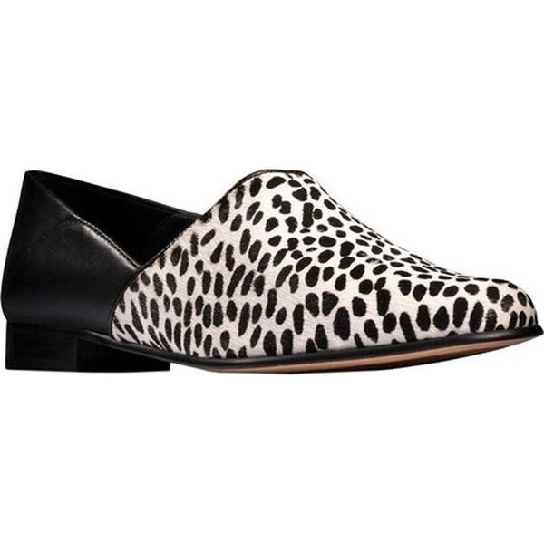 clarks pure tone white