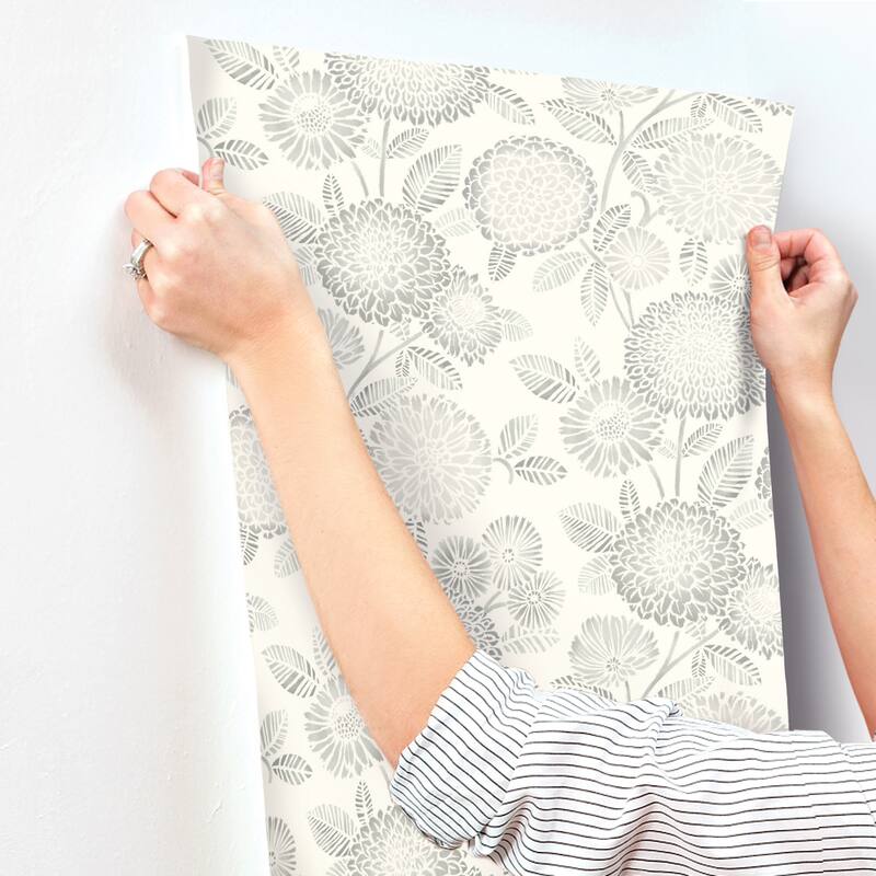 Chesapeake Zalipie Grey Floral Trail Wallpaper