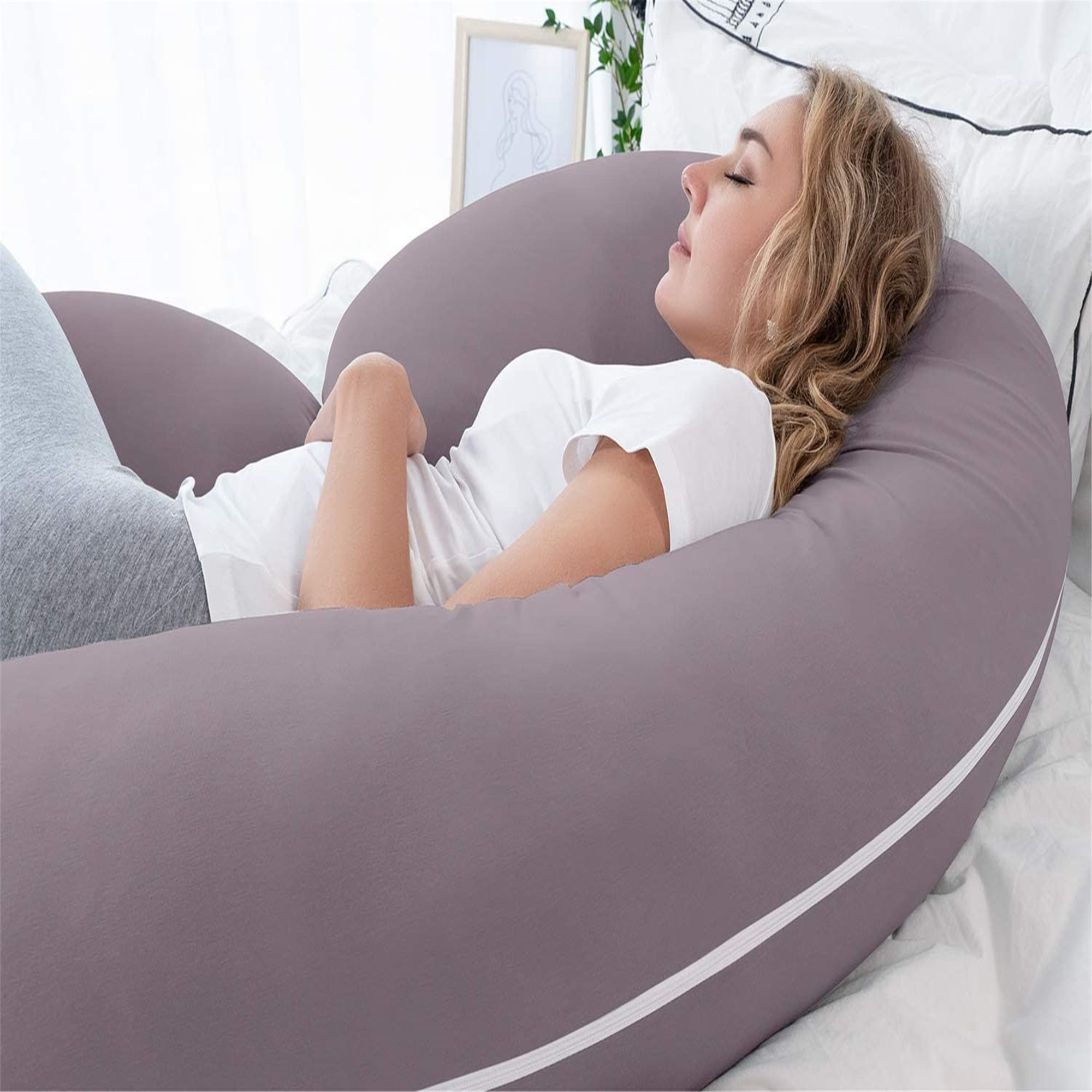 https://ak1.ostkcdn.com/images/products/is/images/direct/621d89c0a00ba63e9ec8319d9f24b291d3f37987/Pregnancy-Pillow%2CMaternity-Body-Pillow-for-Pregnant-Women%2CC-Shaped-Full-Body-Pillow-with-Zippers-Jersey-Cover.jpg