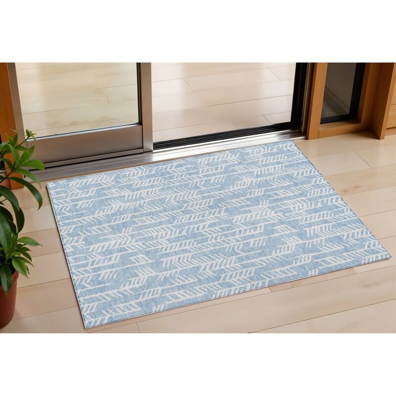 HomeRoots Tribal Transitional Rectangle Outdoor Rug - 3' x 5'