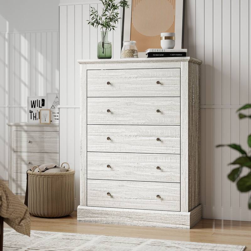 Classic Farmhouse 5-Drawer Dresser Particleboard & MDF Chest with Spacious Storage and Rustic Design