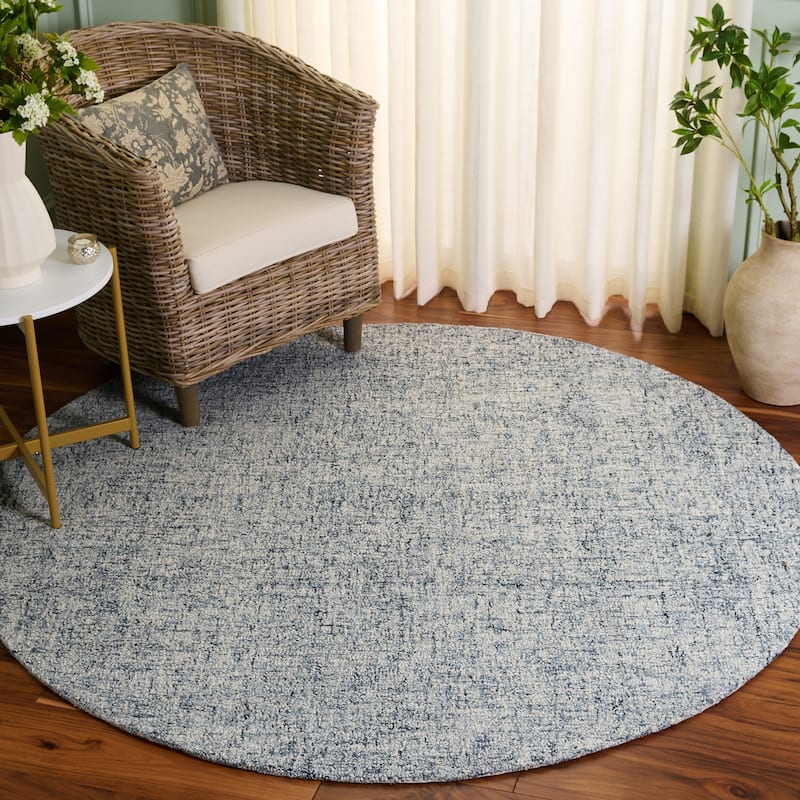 SAFAVIEH Handmade Abstract Menna Wool Rug