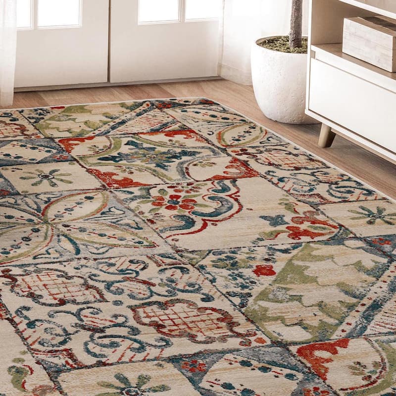 Superior Vanessa Vintage Floral Patchwork Indoor Runner or Area Rug