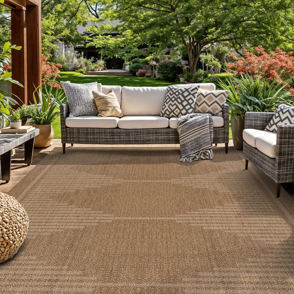 World Rug Gallery Geometric Indoor/Outdoor Flat Woven Area Rug