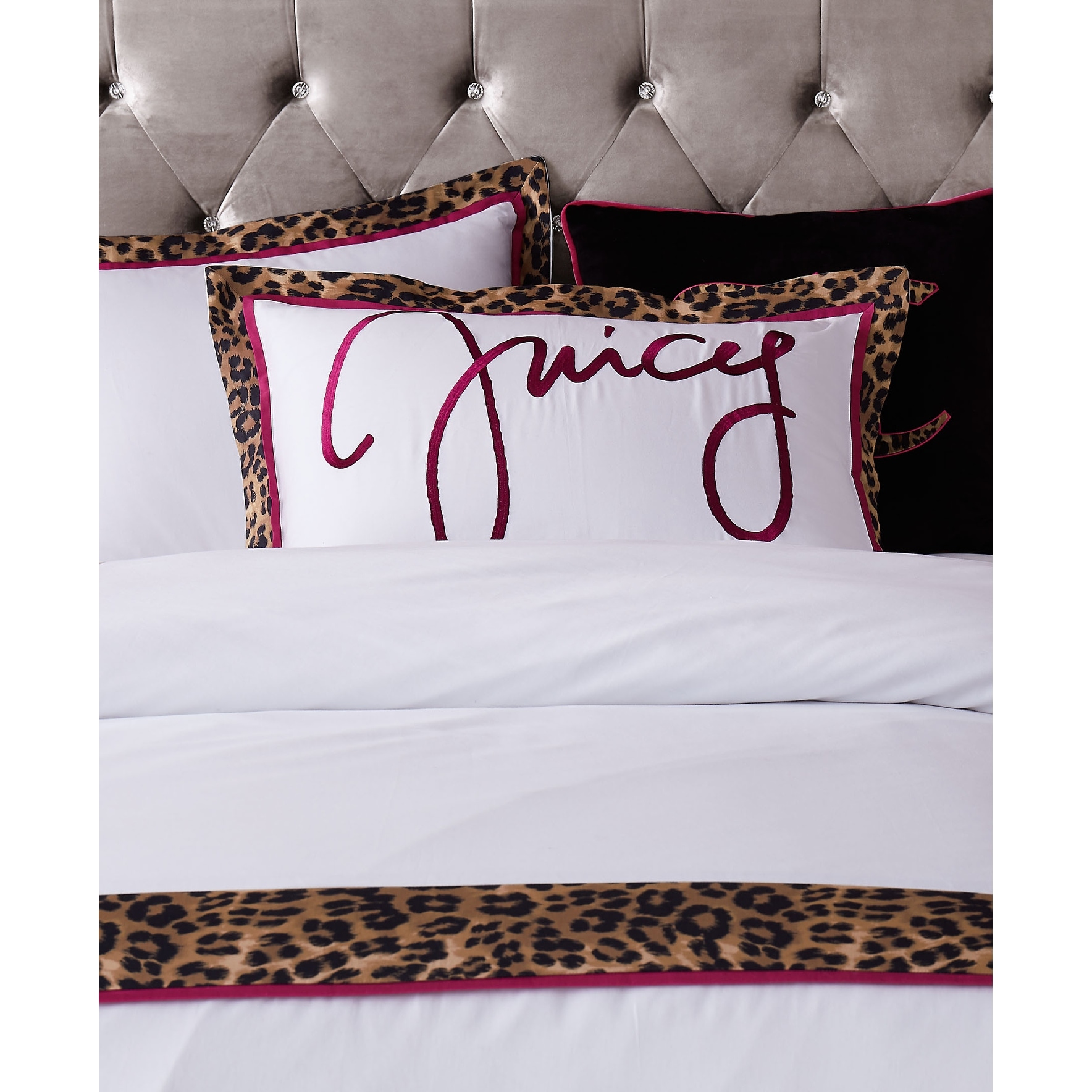 Juicy Couture Regent Leopard 3-Piece Queen Comforter Set - White/Pink/Black