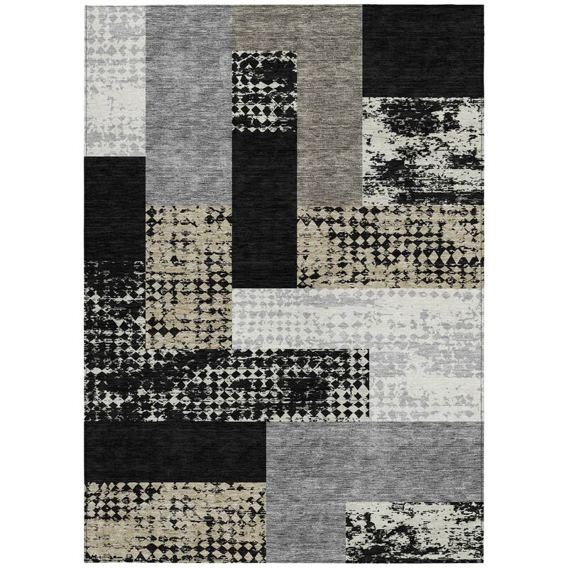 HomeRoots Geometric Transitional Rectangle Outdoor Rug