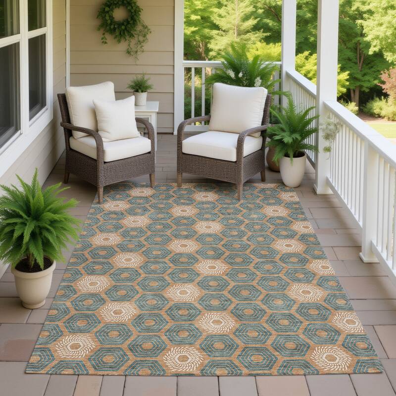 Machine Washable Indoor/ Outdoor Modern Hugoton Chantille Rug