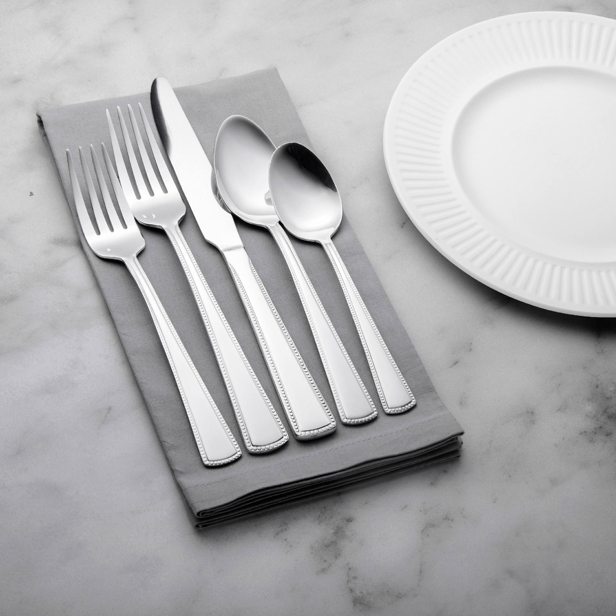 Roberts & Belk Hadley 20-Piece Flatware Set Service for 4 - Bed