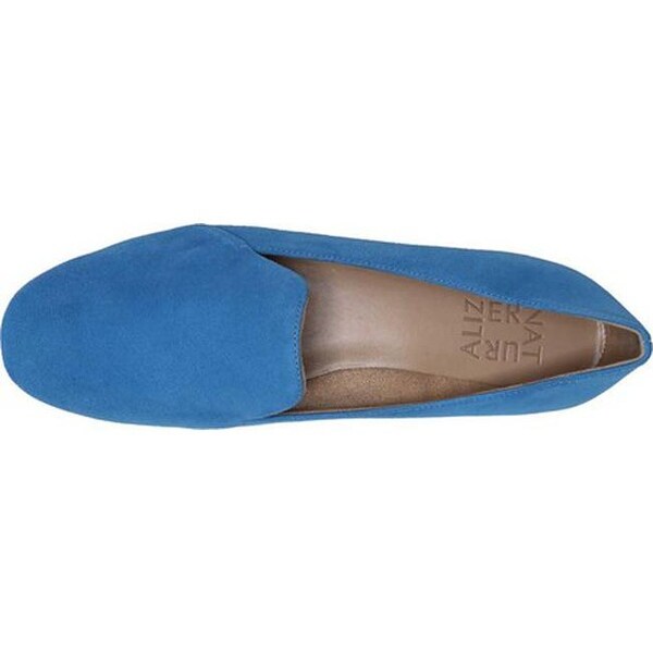 naturalizer suede loafers