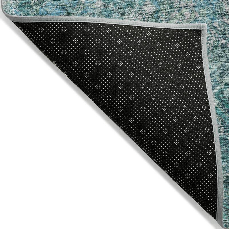 Machine Washable Indoor/ Outdoor Chantille Diamonds Distressed Rug