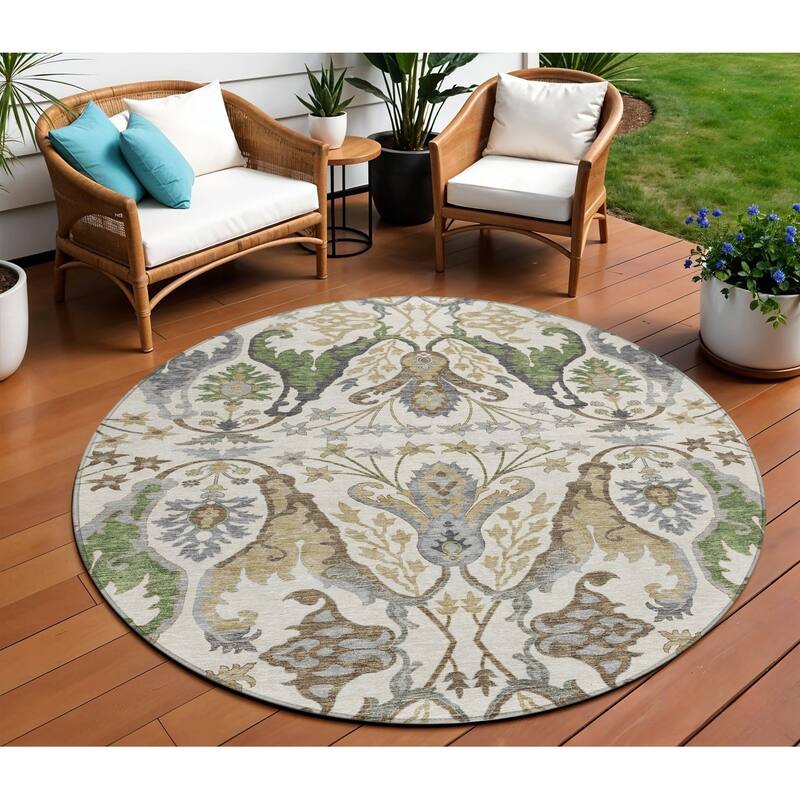 HomeRoots Floral Transitional Rectangle Outdoor Rug - 8' Round