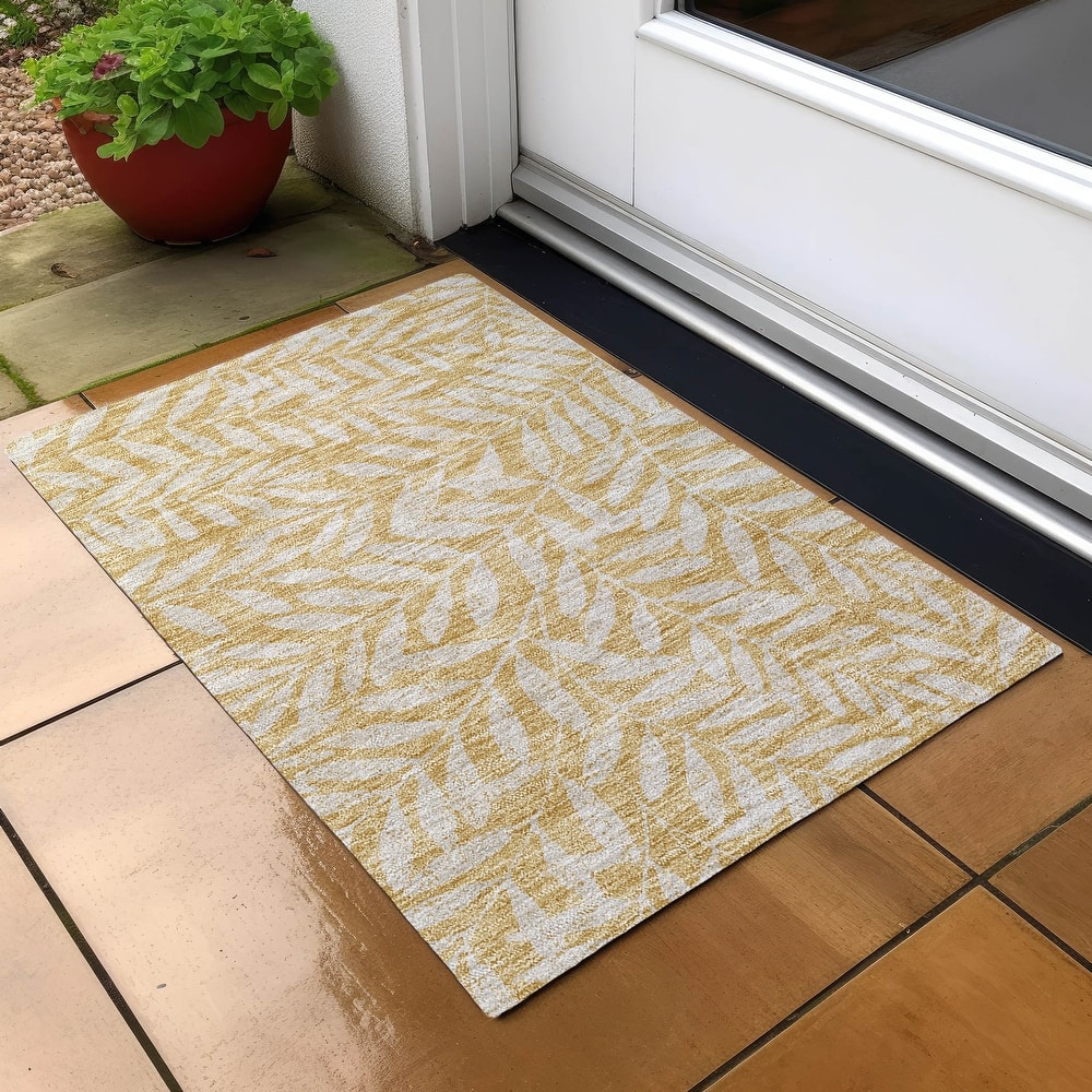 Machine Washable Indoor/ Outdoor Chantille Palm Rug