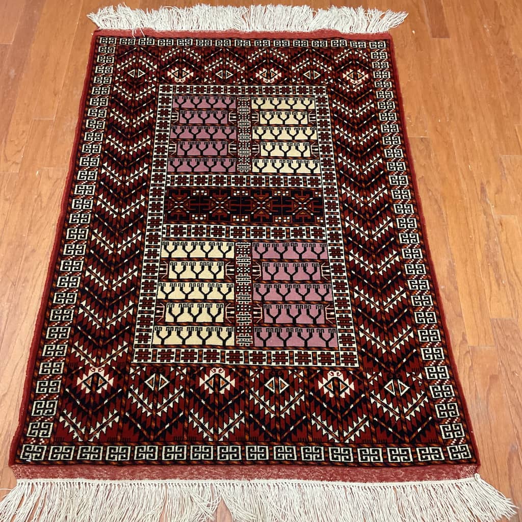 HERAT ORIENTAL Handmade Turkoman Yamud Wool Rug - 3'8" x 5'4"