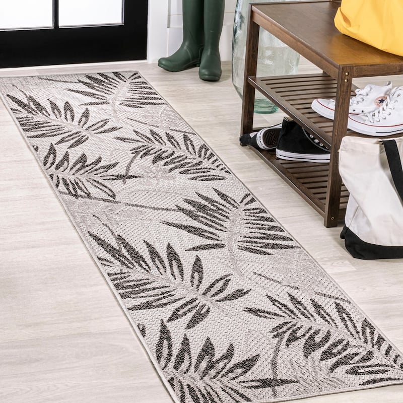 JONATHAN Y Bahamas Tropical Palm Leaf Indoor/Outdoor Area Rug - 2 X 8 - Gray/Black