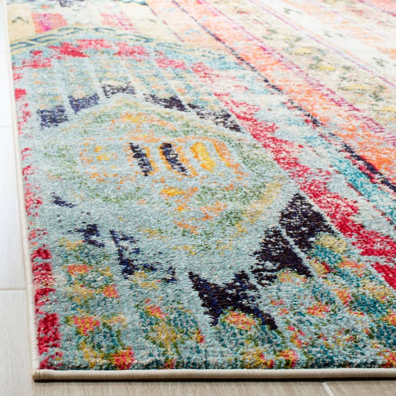 SAFAVIEH Monaco Lumturije Distressed Boho Rug