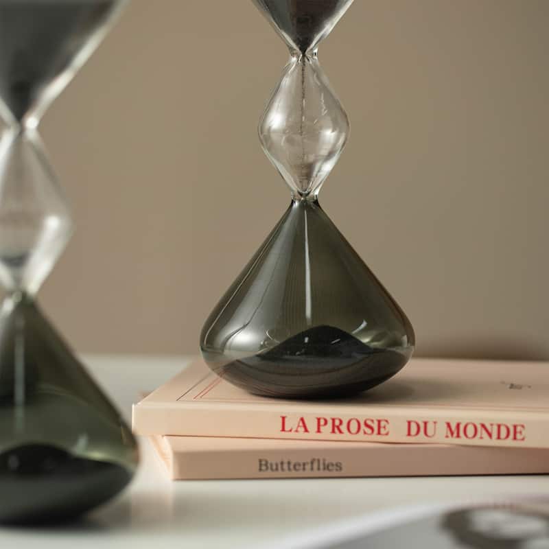 Glitzhome 7.75"H Set of 2 Tri-Layer Two-Tone Color Hourglasses with 15-Minute Sand Timers