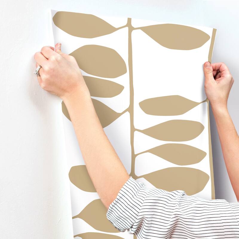 York Wallcoverings Sculpted Vines Gold Wallpaper