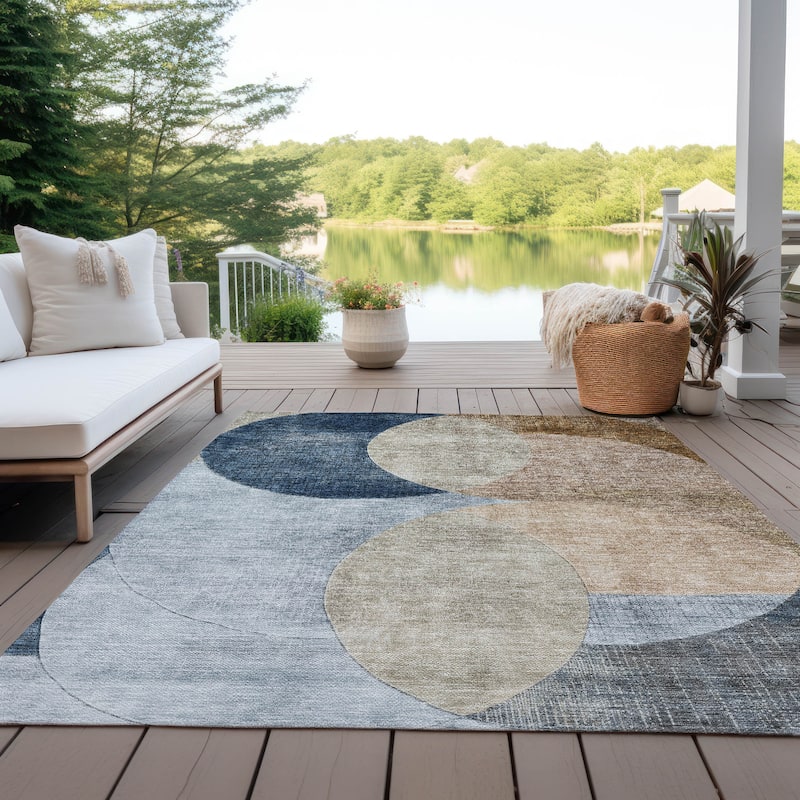 Machine Washable Indoor/ Outdoor Contemporary Deco Chantille Rug