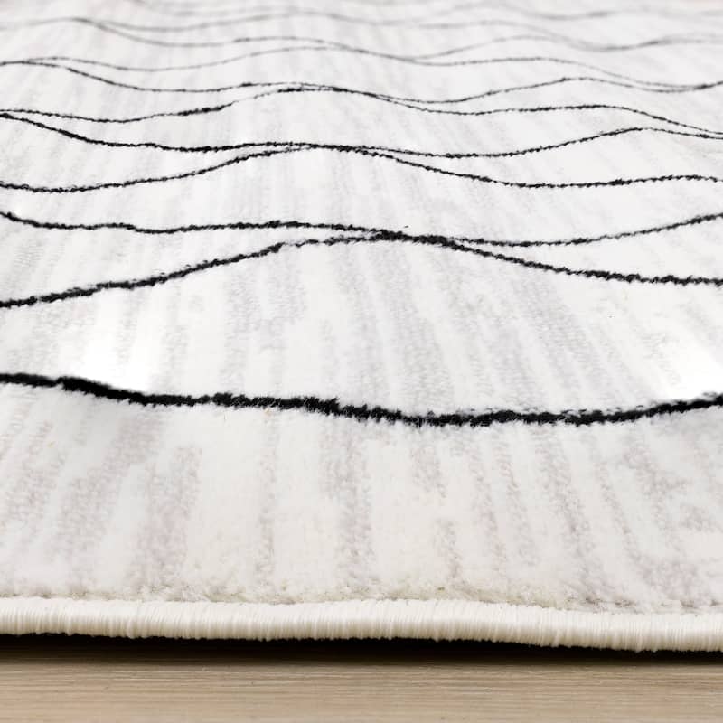 Madrid Collection - Cream/Black Trellis Lines Rug