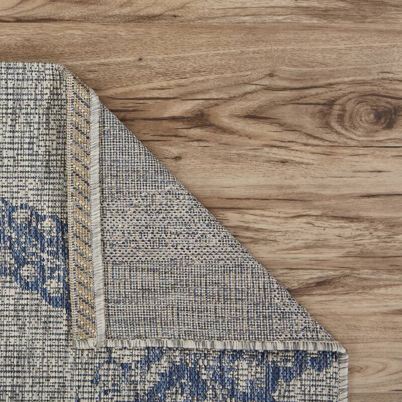 Sevita Starfish Indoor/Outdoor Rug